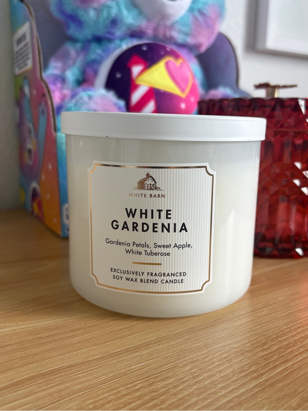 White Barn White Gardenia Candle - White